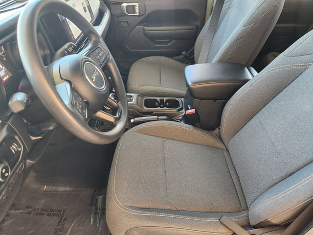 Used 2025 Jeep Gladiator Sport AWD/4WD image 4