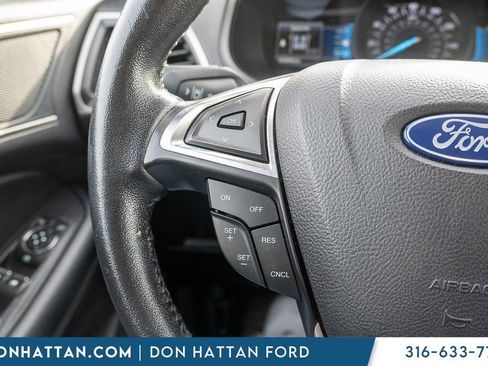 Used 2022 Ford Edge SEL AWD/4WD image 12