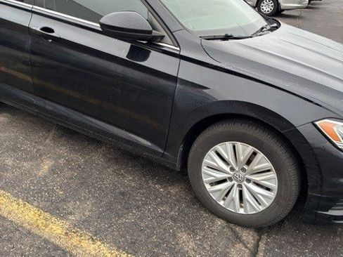 Used 2019 Volkswagen Jetta image 9