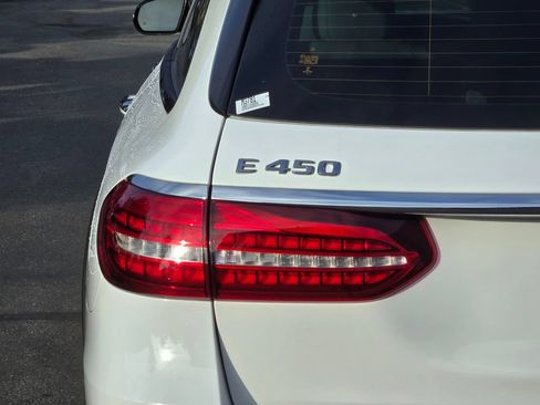 Used 2022 Mercedes-Benz E 450 4MATIC All-Terrain Wagon w/ Driver Assistance Package image 10