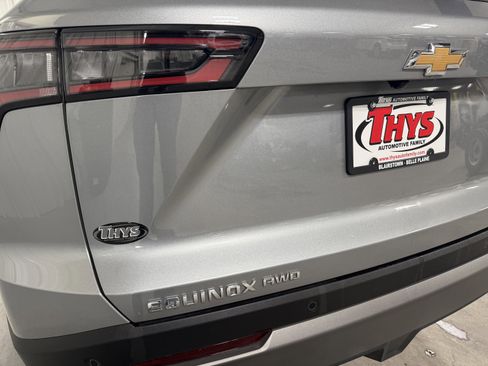 Used 2025 Chevrolet Equinox LT image 5