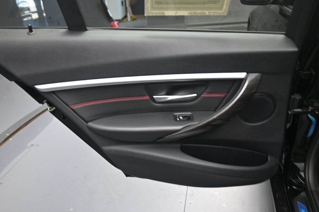 Used 2016 BMW 328i Sedan RWD image 24