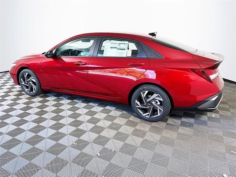 New 2025 Hyundai Elantra Sport image 5