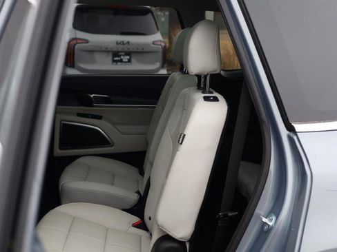 Used 2023 Kia Telluride SX image 23