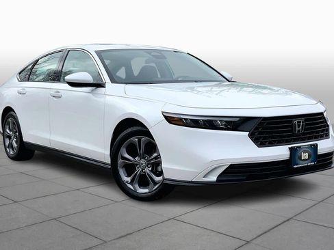 Used 2024 Honda Accord EX image 3