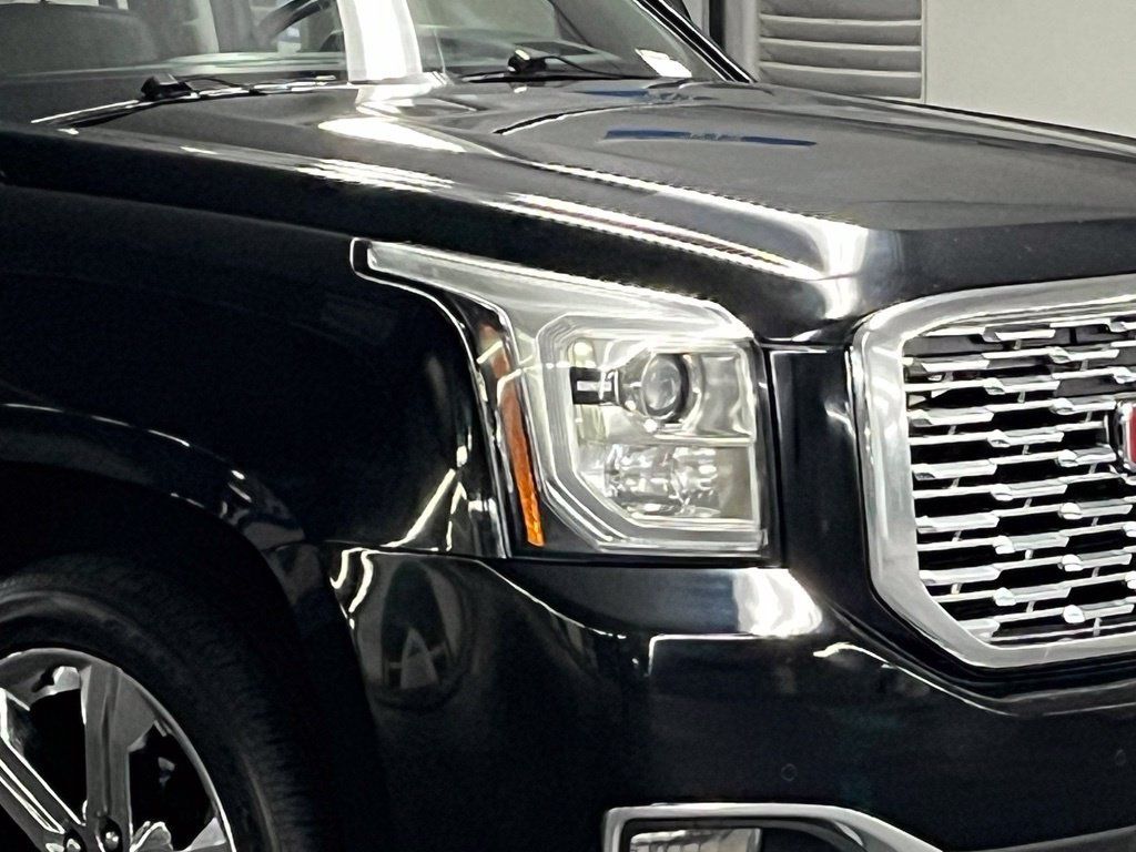 Used 2019 GMC Yukon Denali w/ Denali Ultimate Package AWD/4WD image 43