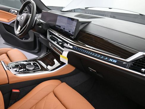 New 2026 BMW X5 xDrive40i AWD/4WD image 20