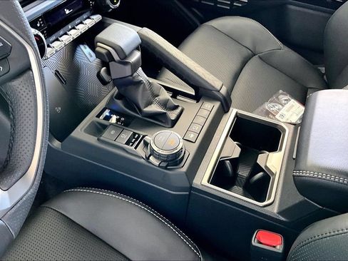New 2026 Toyota 4Runner Limited AWD/4WD image 8