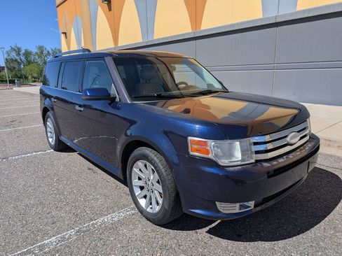 Used 2011 Ford Flex SEL w/ Rapid Spec Order Code image 7