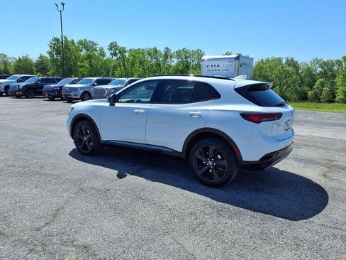 Used 2023 Buick Envision Essence w/ Sport Touring Package AWD/4WD image 31