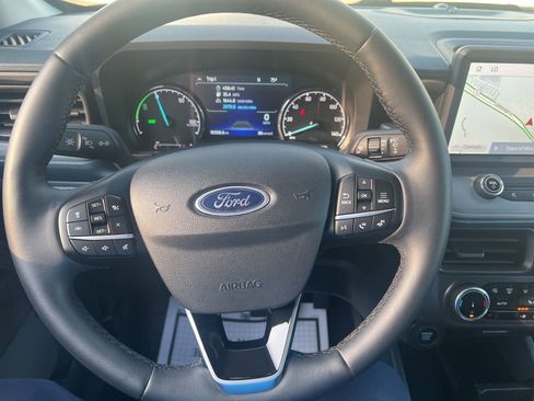 Used 2024 Ford Maverick Lariat w/ Black Appearance Package image 19