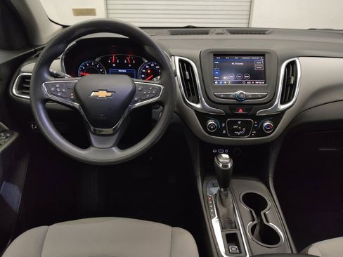 Used 2021 Chevrolet Equinox LT image 22