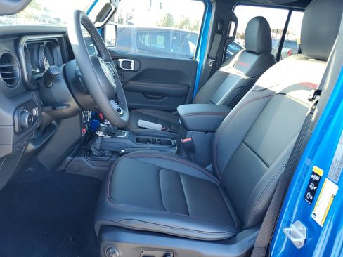 New 2026 Jeep Wrangler Unlimited Rubicon image 19