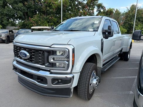 Used 2026 Ford F450 Lariat AWD/4WD image 1