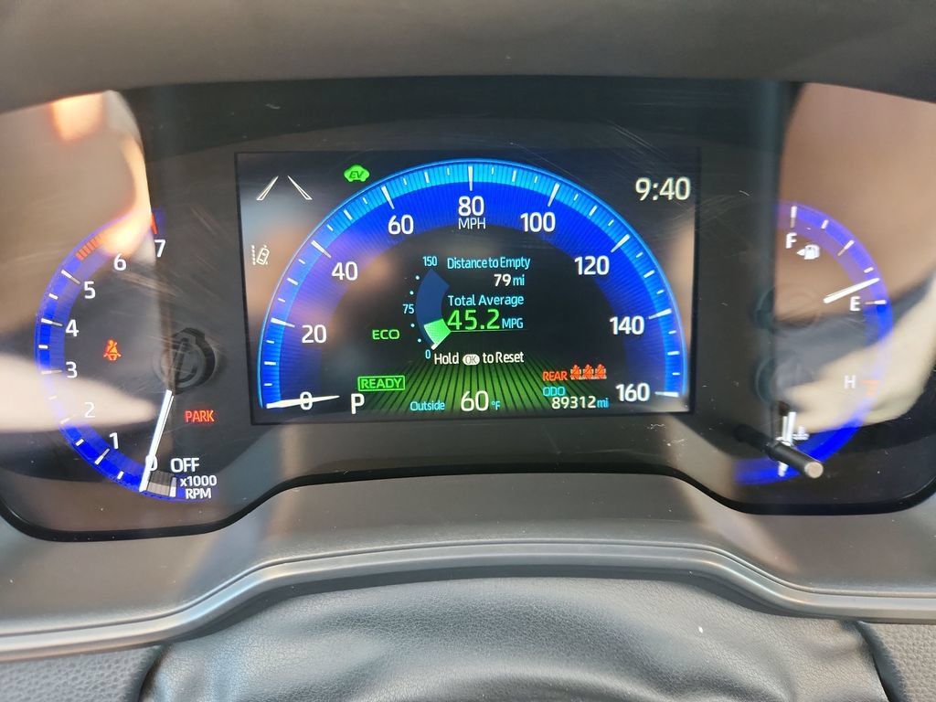 Used 2020 Toyota Corolla LE w/ Body Protection Package FWD image 15