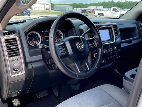 Used 2014 RAM 2500 Tradesman w/ Chrome Appearance Group AWD/4WD image 13