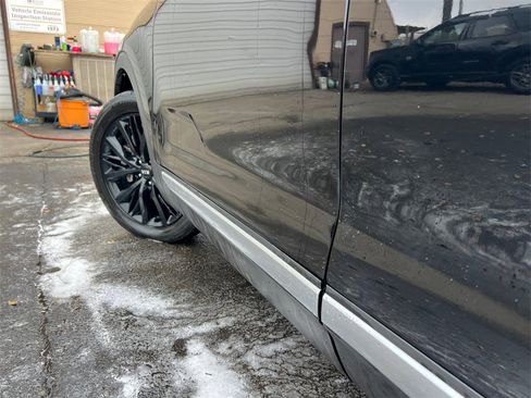 Used 2020 Kia Telluride SX w/ SX Prestige Package image 38