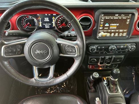 Used 2018 Jeep Wrangler Unlimited Rubicon AWD/4WD image 29