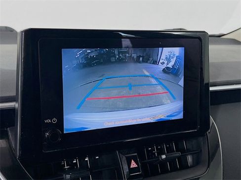 Used 2023 Toyota Corolla LE image 12