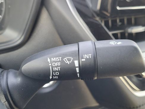 Certified 2024 Toyota Corolla SE image 33