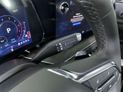 New 2026 Chevrolet Suburban Z71 AWD/4WD image 16