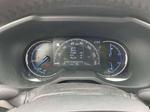 Used 2023 Toyota RAV4 XLE Premium image 33