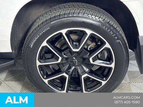 Used 2024 Chevrolet Suburban RST w/ Luxury Package AWD/4WD image 23