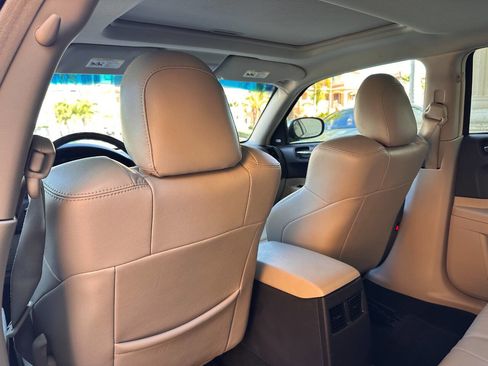 Used 2006 Chrysler 300 C RWD image 69