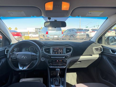 Used 2018 Hyundai Ioniq SEL image 20