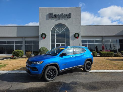 New 2026 Jeep Compass Latitude image 1