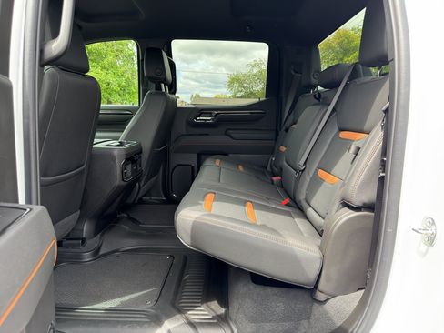 Used 2025 GMC Sierra 1500 AT4 AWD/4WD image 16