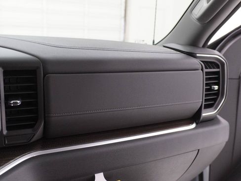 New 2026 Chevrolet Silverado 1500 RST w/ Texas Edition Plus AWD/4WD image 22
