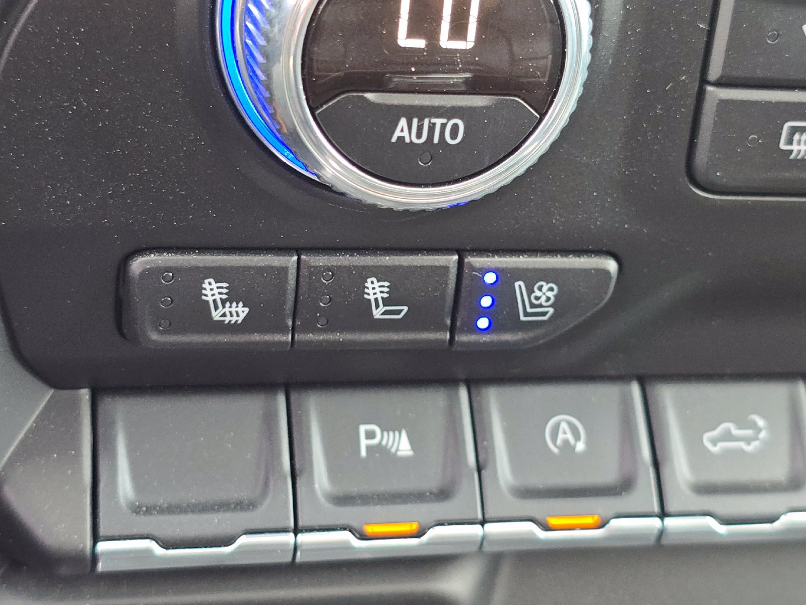 Used 2019 GMC Sierra 1500 Denali w/ Trailer Camera Package AWD/4WD image 31