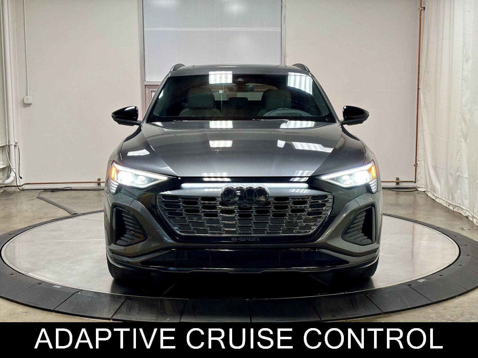 Used 2024 Audi Q8 e-tron Prestige w/ Prestige Package AWD/4WD image 3