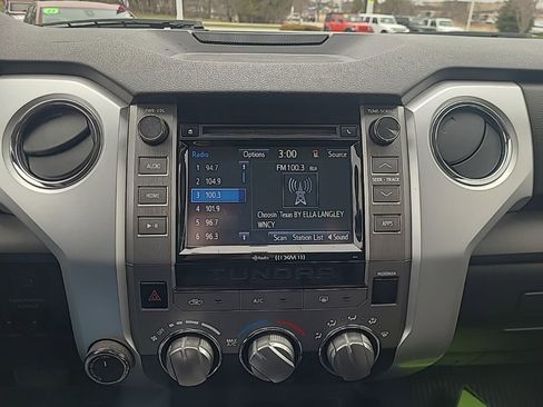 Used 2017 Toyota Tundra SR5 w/ TRD Off Road Package image 22