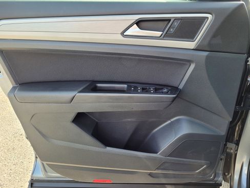 Used 2020 Volkswagen Atlas S w/ Towing Package image 11