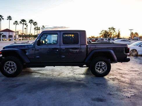 New 2026 Jeep Gladiator Rubicon w/ Steel Power Dome Hood Package AWD/4WD image 14