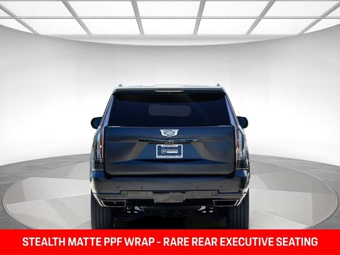 Used 2025 Cadillac Escalade Sport Platinum AWD/4WD image 3