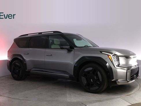 Used 2024 Kia EV9 GT-Line AWD/4WD image 14