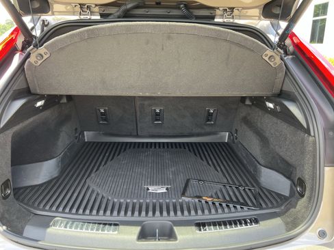 Used 2025 Cadillac XT4 Premium Luxury FWD image 34