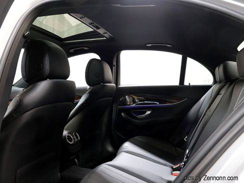 Used 2017 Mercedes-Benz E 300 4MATIC image 14