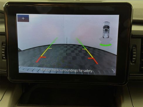 Used 2022 Ford Explorer XLT image 15