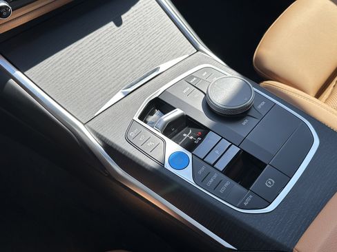 Used 2026 BMW i4 xDrive40i image 24