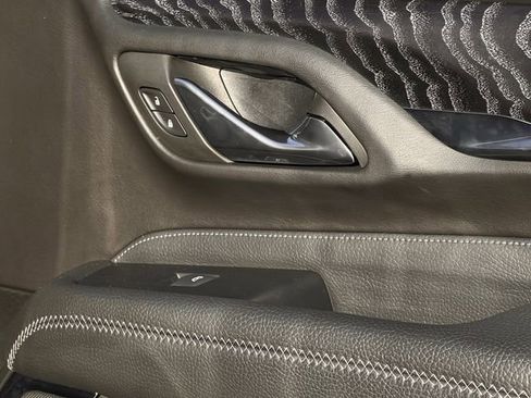 Used 2023 GMC Yukon Denali w/ Denali Reserve Package image 27