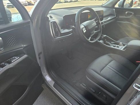 New 2026 Kia Sorento S image 4