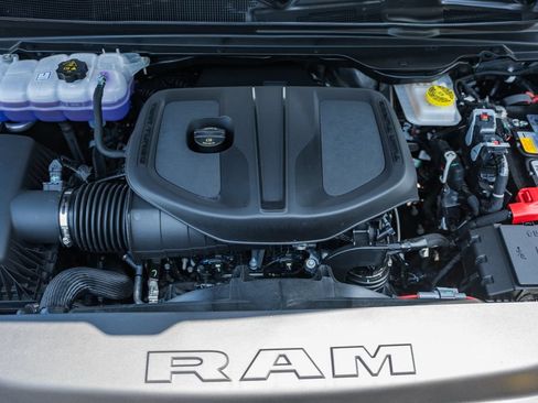 New 2026 RAM 1500 4x4 Crew Cab image 20