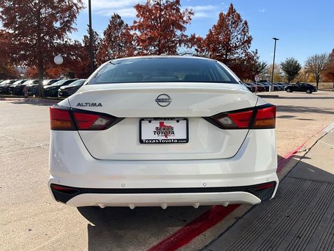 Used 2025 Nissan Altima 2.5 SV image 7