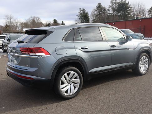 Used 2020 Volkswagen Atlas Cross Sport SE w/ Panoramic Sunroof Package image 5