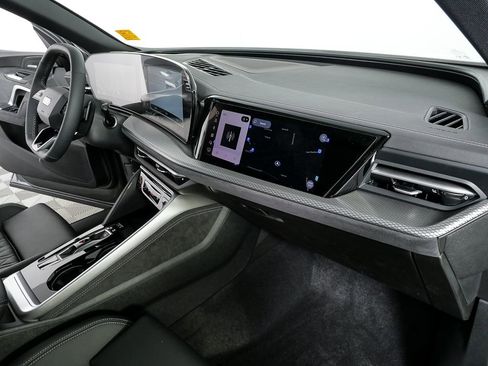 New 2026 Audi SQ5 Premium Plus image 24