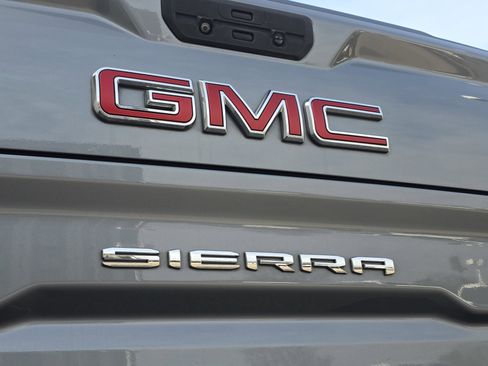 Used 2022 GMC Sierra 1500 SLT w/ SLT Premium Package image 44